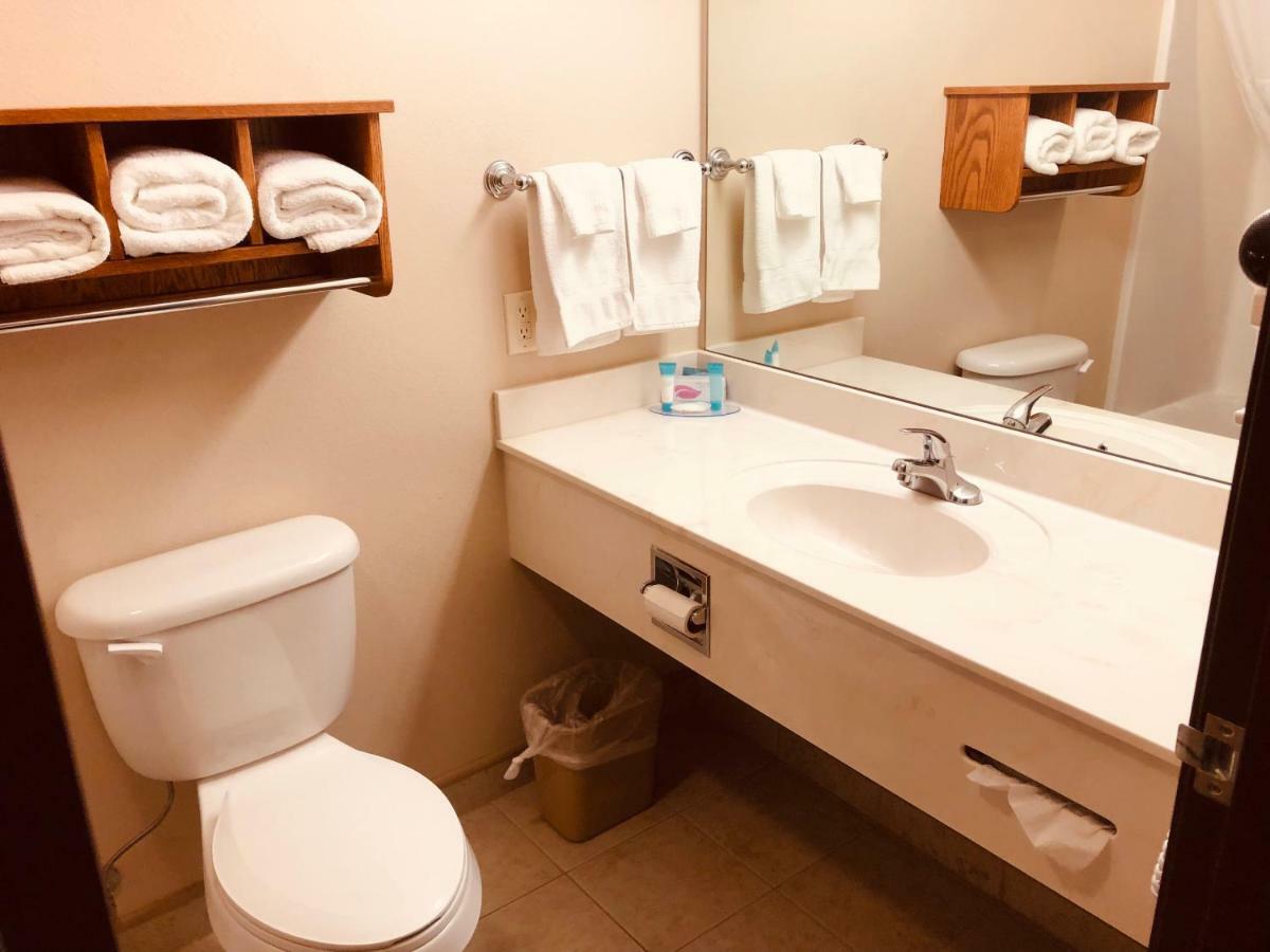 Shenandoah Inn & Suites Eksteriør billede