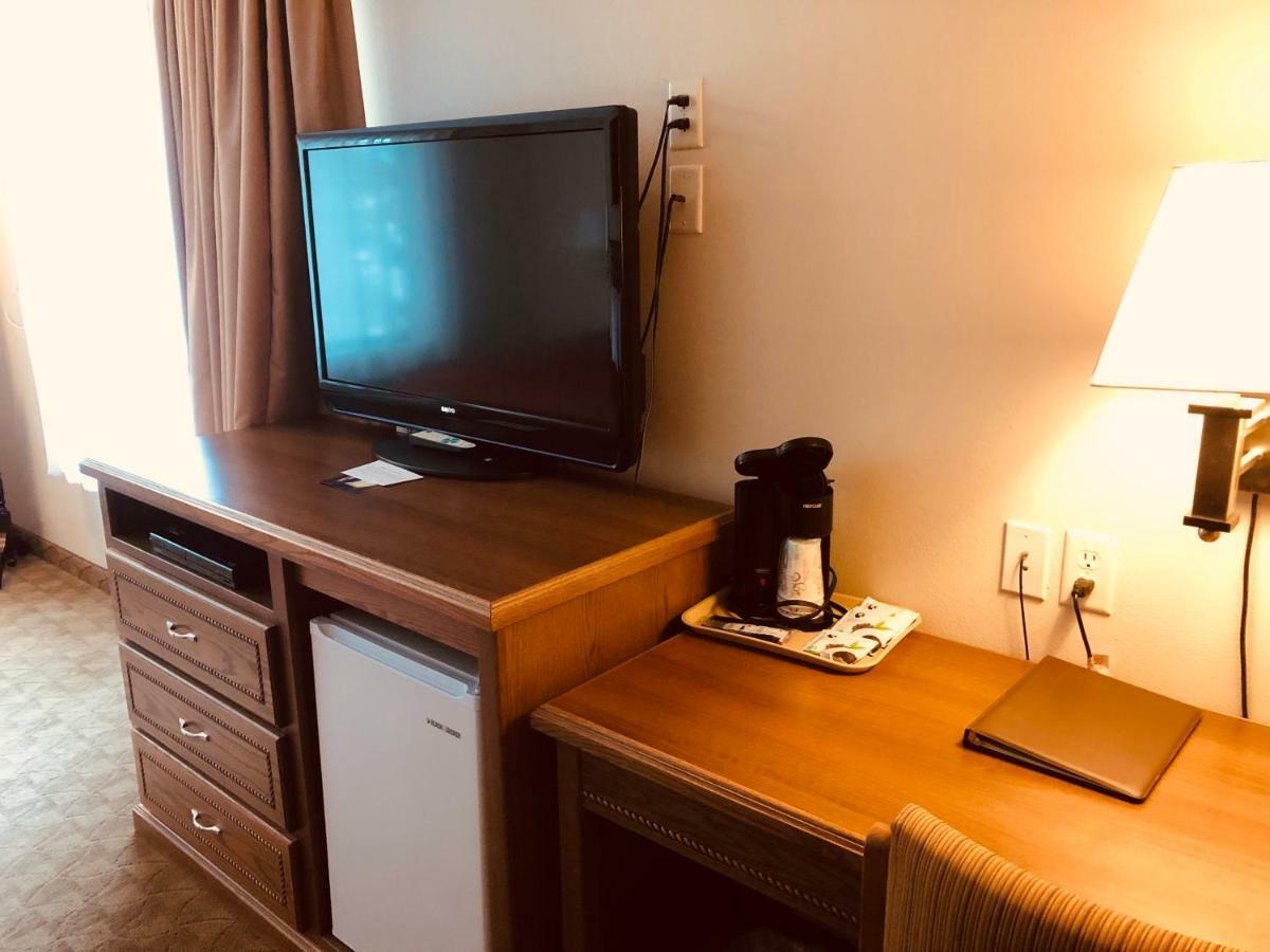 Shenandoah Inn & Suites Eksteriør billede